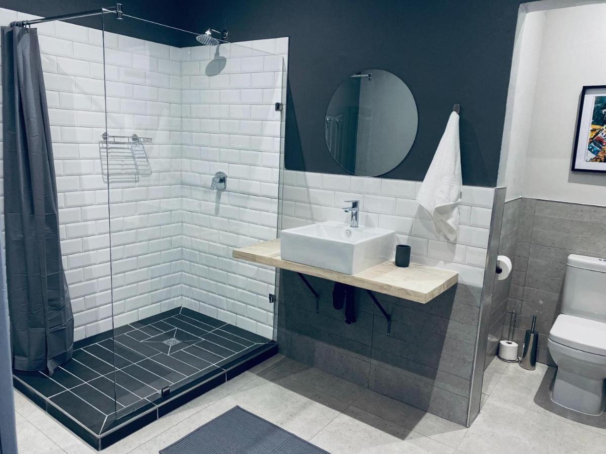 46 On Allcock Guest Apartment & Luxury Room พริทอเรีย ภายนอก รูปภาพ
