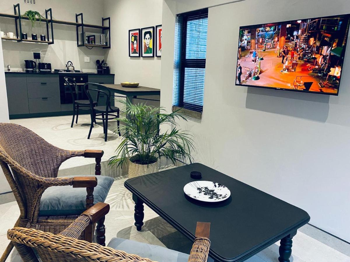 46 On Allcock Guest Apartment & Luxury Room พริทอเรีย ห้อง รูปภาพ